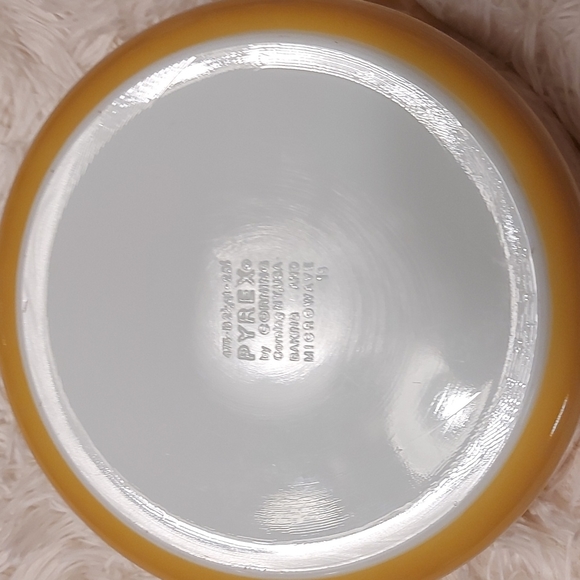 VINTAGE PYREX MIXING BOWL - Picture 4 of 5